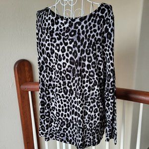 Long-sleeve crew neck top leopard print grey/black size L Mario Serrani NWT